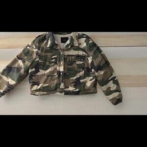 Forever 21 Jacket Womens Sz 2X Button Up Camo Fleece Sherpa Lined Hood Pockets
